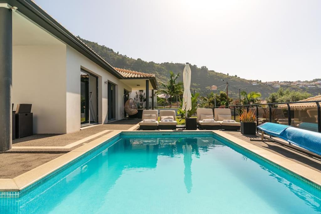 Willa Casa Mia, A Dream Spot With Heated Pool Arco da Calheta  Zewnętrze zdjęcie